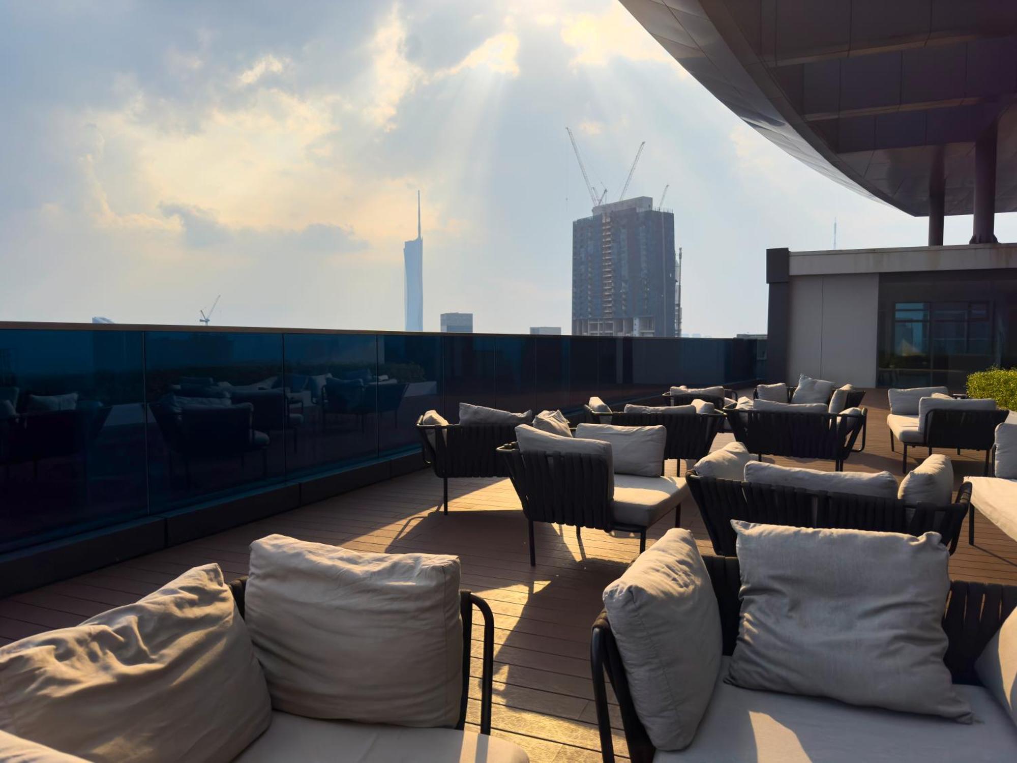 Moonway Suites At Eaton Klcc Kuala Lumpur Exterior photo